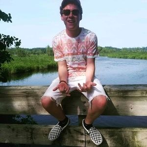 Meet your Posher, Kyle